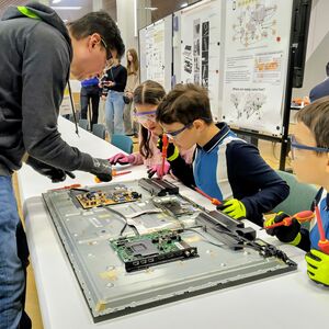 Disassembling electronics