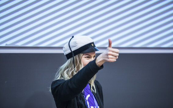 Girl thumb up 
