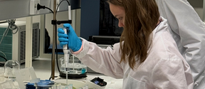 Hydrogel test in laboratory